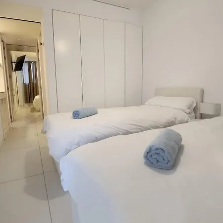 شقة Ibiza - - Sleeps 4 - Parking - Pool